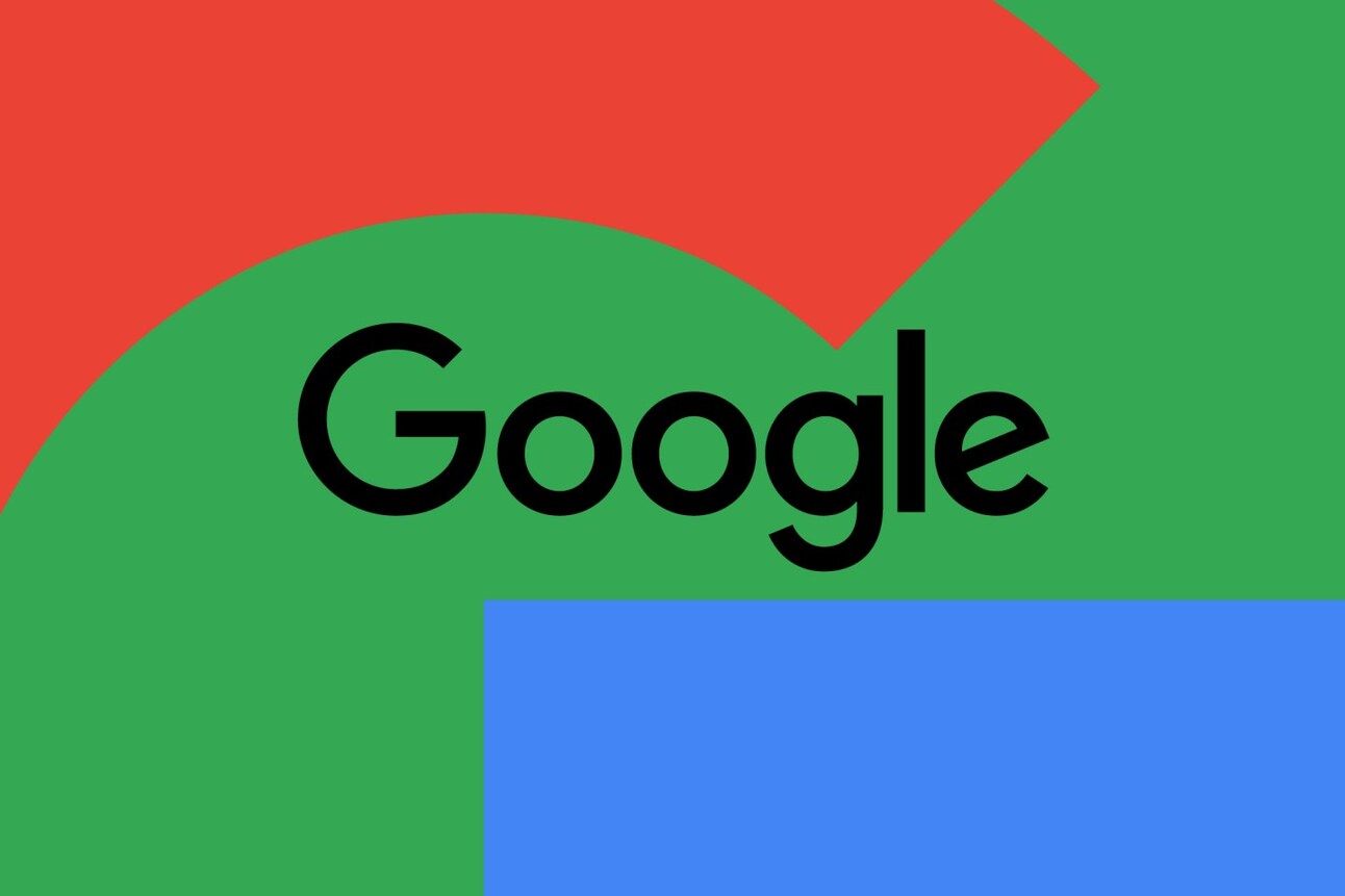 Google значительно улучшил свою функцию AI Mode, теперь способную анализировать изображения. Новое обновление использует «fan-out technique» для детального разбора фото, предоставляя не только описание, но и контекст с рекомендациями. Функция теперь доступна для миллионов пользователей через Labs в США.